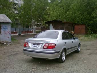 2001 Nissan Sunny Pictures