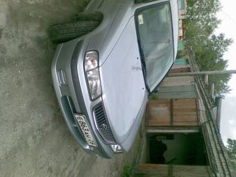 2001 Nissan Sunny Pics