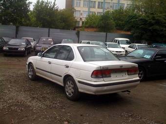 2001 Nissan Sunny Photos