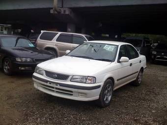 2001 Nissan Sunny Photos