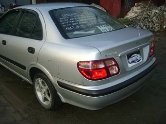2001 Nissan Sunny Pictures