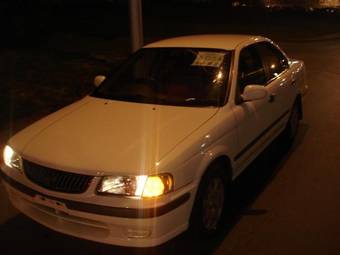 2001 Nissan Sunny Pictures