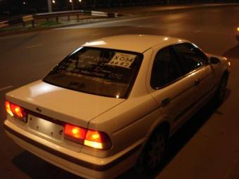 2001 Nissan Sunny Photos