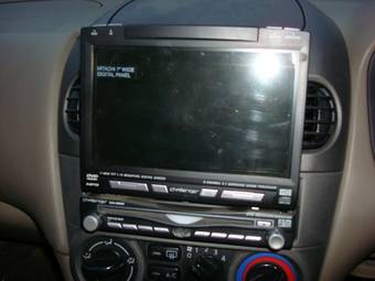 2001 Nissan Sunny Pictures