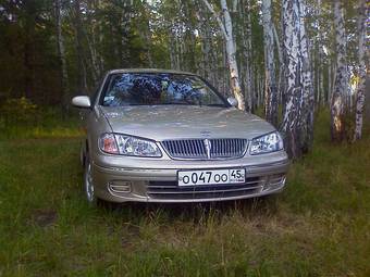 2001 Nissan Sunny Pictures