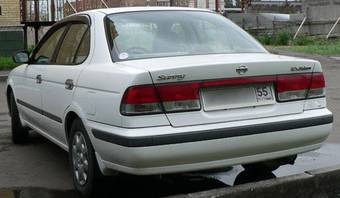 2001 Nissan Sunny Pictures