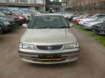 2001 Nissan Sunny Pictures