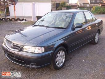 2001 Nissan Sunny Pictures