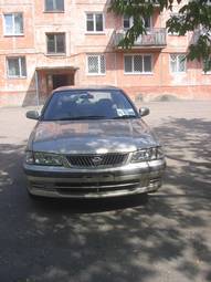 2001 Nissan Sunny Photos