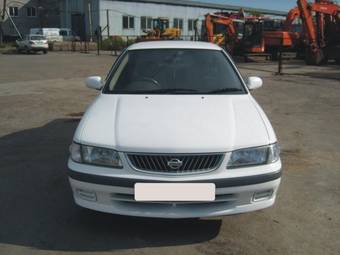 2001 Nissan Sunny Pictures