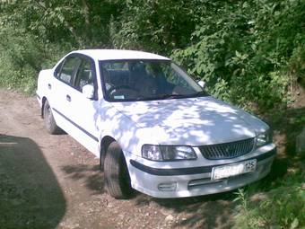 2001 Nissan Sunny Photos