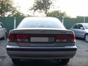 2001 Nissan Sunny Photos