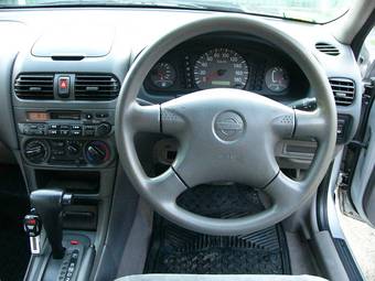 2001 Nissan Sunny Images