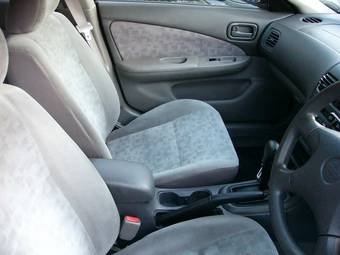 2001 Nissan Sunny Pics