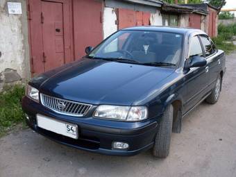 2001 Nissan Sunny Pictures