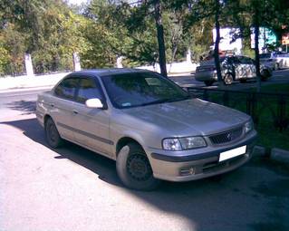 2001 Nissan Sunny Pictures