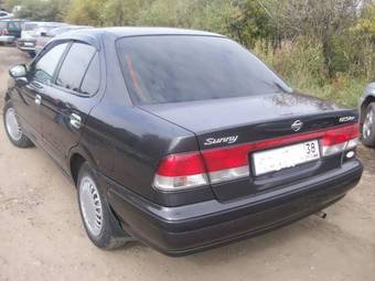 2001 Nissan Sunny Photos