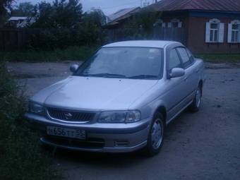 2001 Nissan Sunny Photos