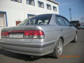 2001 Nissan Sunny Photos