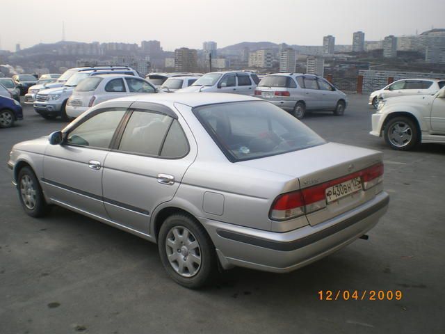 2002 Nissan Sunny