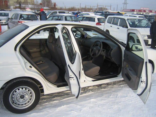 2002 Nissan Sunny