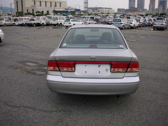 2002 Nissan Sunny