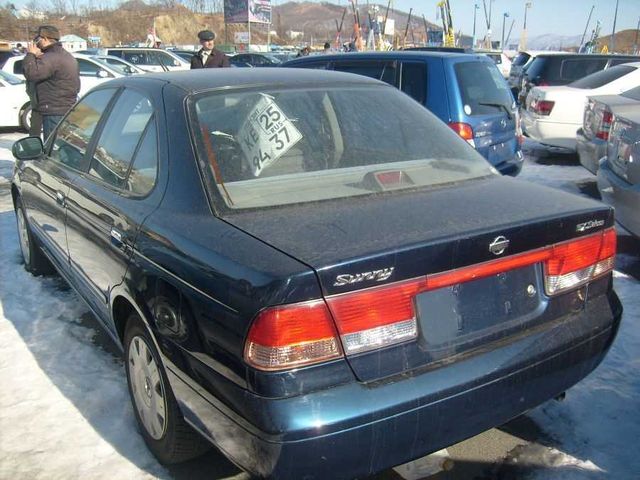 2002 Nissan Sunny