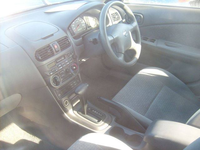 2002 Nissan Sunny