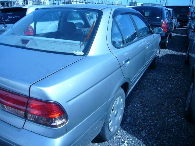 2002 Nissan Sunny