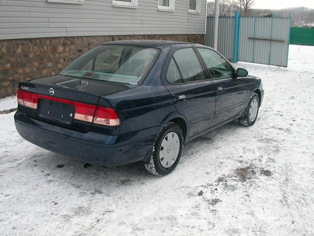 2002 Nissan Sunny