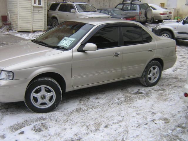 2002 Nissan Sunny