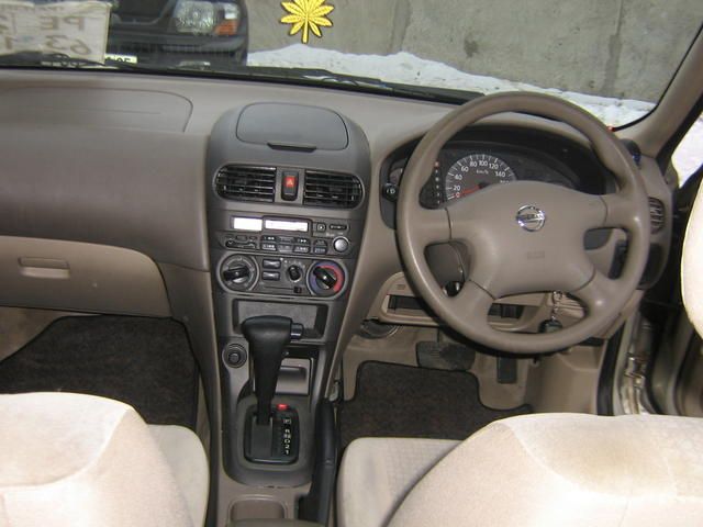 2002 Nissan Sunny