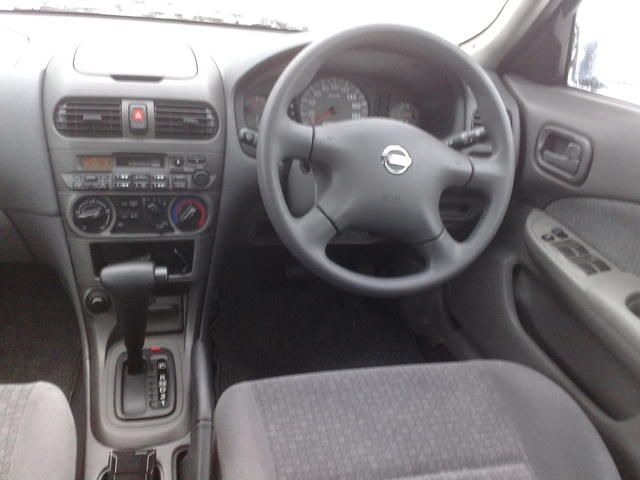 2002 Nissan Sunny