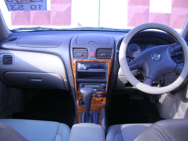 2002 Nissan Sunny