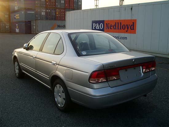 2002 Nissan Sunny Images