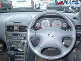 2002 Nissan Sunny Pics