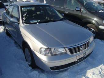 2002 Nissan Sunny Images