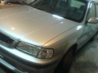 2002 Nissan Sunny Photos