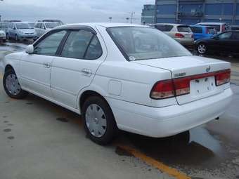 2002 Nissan Sunny Images