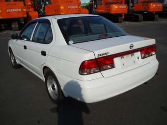 2002 Nissan Sunny Images