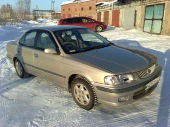 2002 Nissan Sunny Pictures