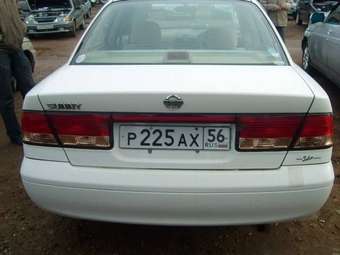 2002 Nissan Sunny Photos