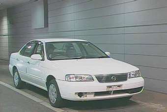 2002 Nissan Sunny Pics