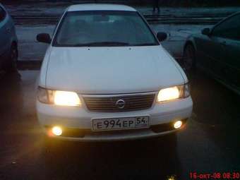 2002 Nissan Sunny