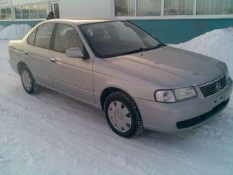 2002 Nissan Sunny Photos