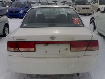 2002 Nissan Sunny Photos