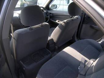 2002 Nissan Sunny Pictures