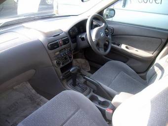 2002 Nissan Sunny Pics