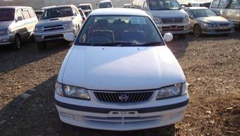 2002 Nissan Sunny Photos