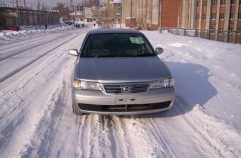 2002 Nissan Sunny Pictures